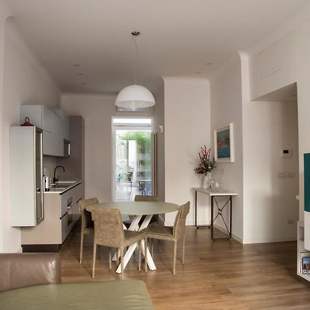 La Casa Di Nausicaa - Aurora Apartman Reggio di Calabria Kültér fotó